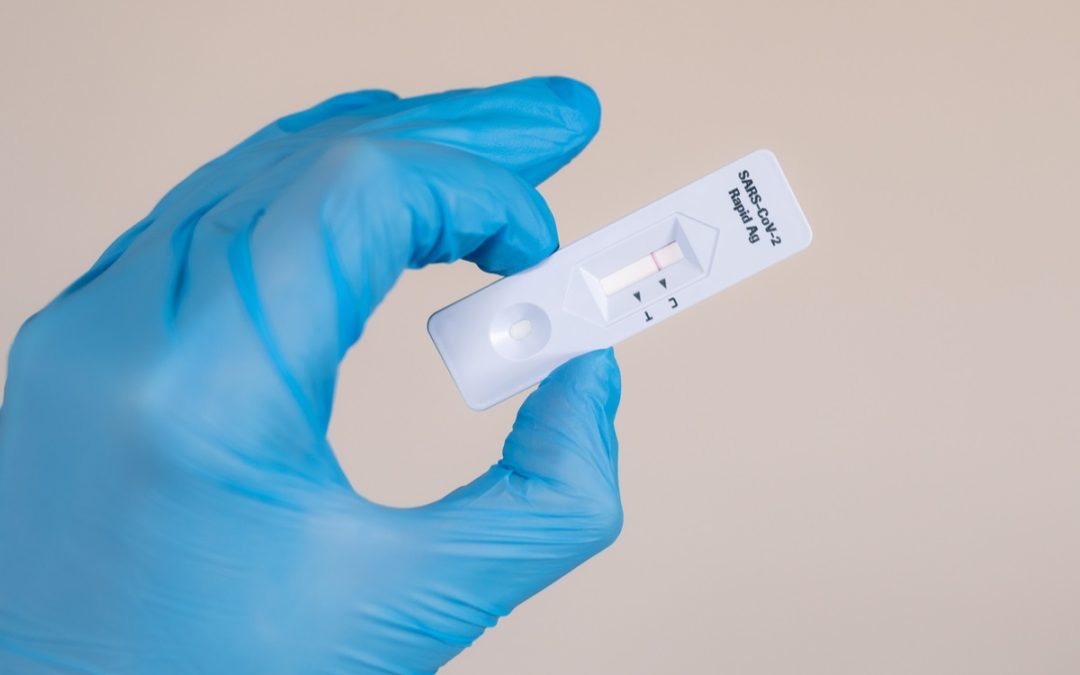 Tests antigéniques : oui… MAIS!